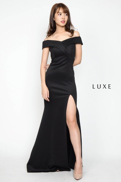 Cally Off Shoulder Maxi Dress - Black Cally Off Shoulder Maxi Dress - Black