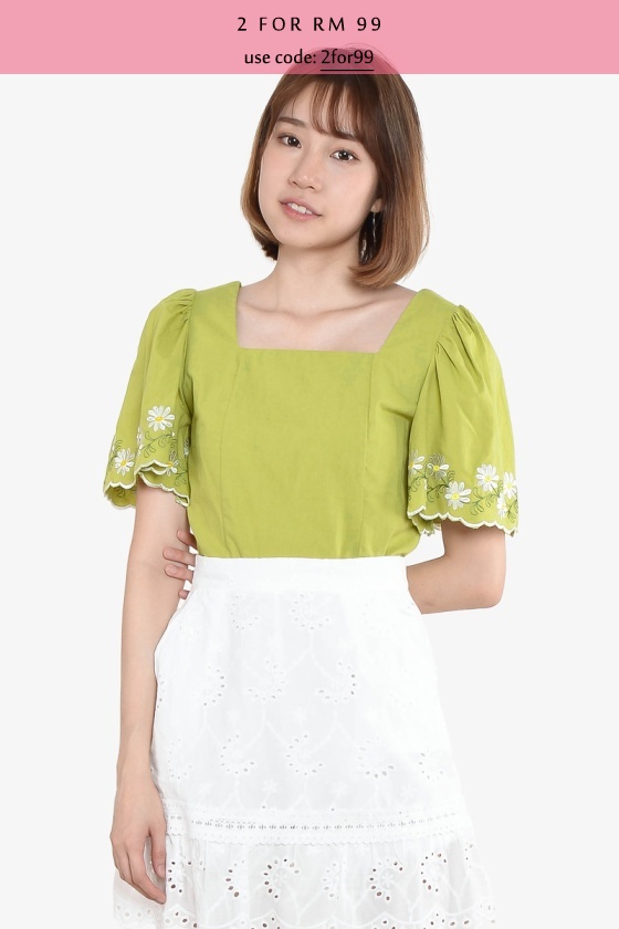 Karena Square Top - Apple