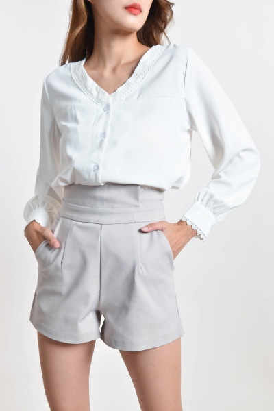 Vicenta Crochet V Neck Top - White