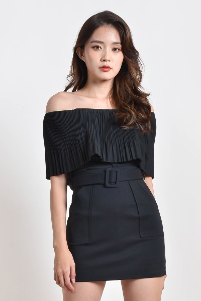 Mickie Pleated Off Shoulder Top - Black