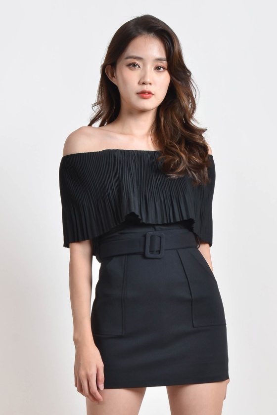 Mickie Pleated Off Shoulder Top - Black
