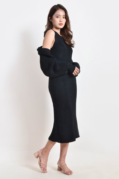 Rochell Knitted Dress with Cape - Black